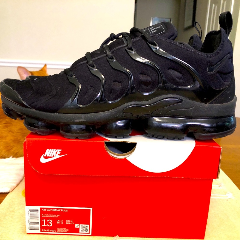 Nike Air VaporMax Plus Black Athletic Shoes Men’s 13.